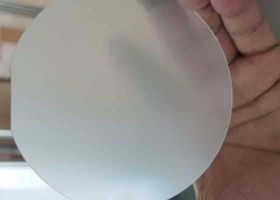 Hoge dielectrische sterkte aluminiumnitride keramische pijp thermische uitbreiding 4,5-5,5x10-6/K