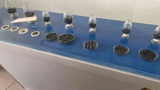 Versatile siliciumnitridekeramiek / SI3N4 keramische bal voor temperatuuraanpassingen