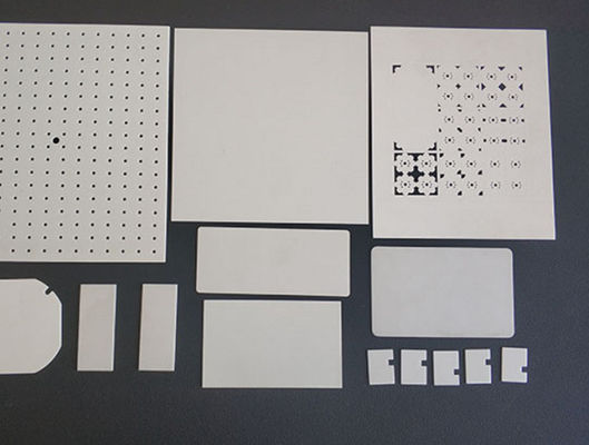 PCB-Al2O3 Ceramische Substraatalumina Ceramische Plaat Goede Opgepoetste Hoge Isolatie