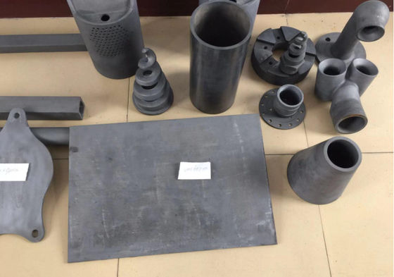 De speciale Gevormde Vuurvaste de Keramieksmeltkroes van het Siliciumcarbide betegelt Delen